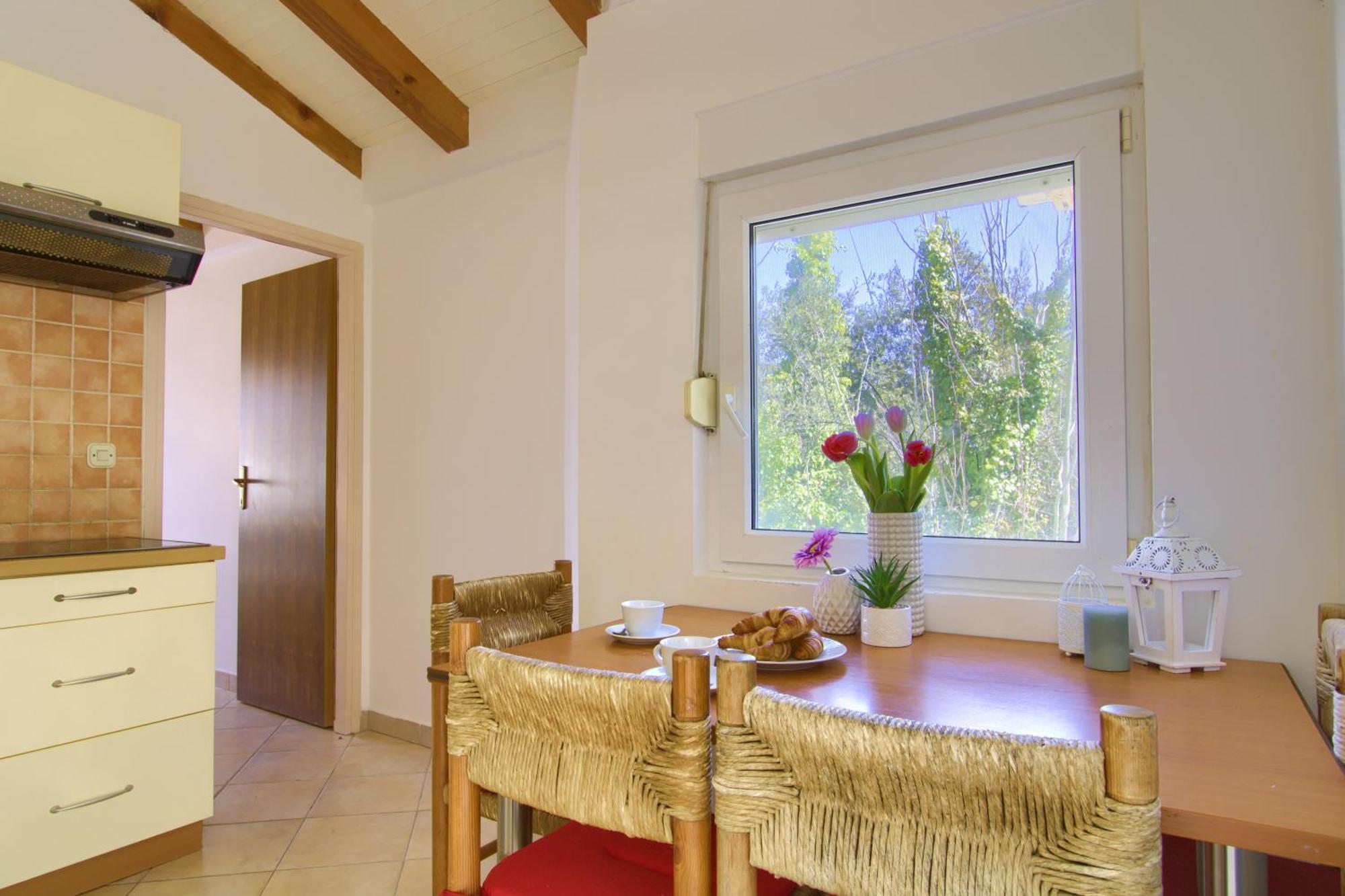 Sunshine Place By The Beach Lukoran Chambre photo